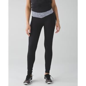 Lululemon All The Right Places Pant II Black / Miss Mosaic White 6